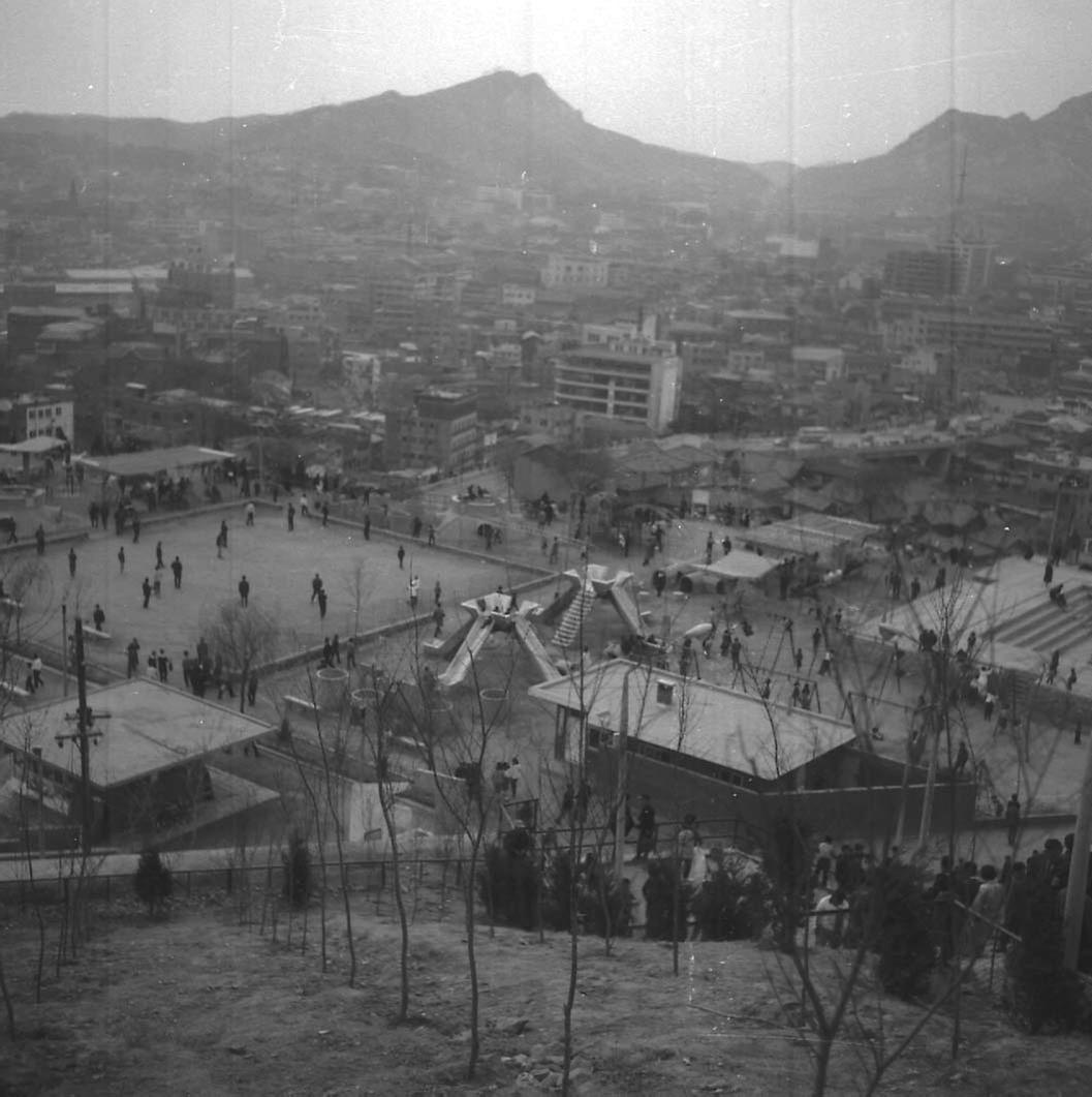 신민당 남산 야외음악당 선거유세