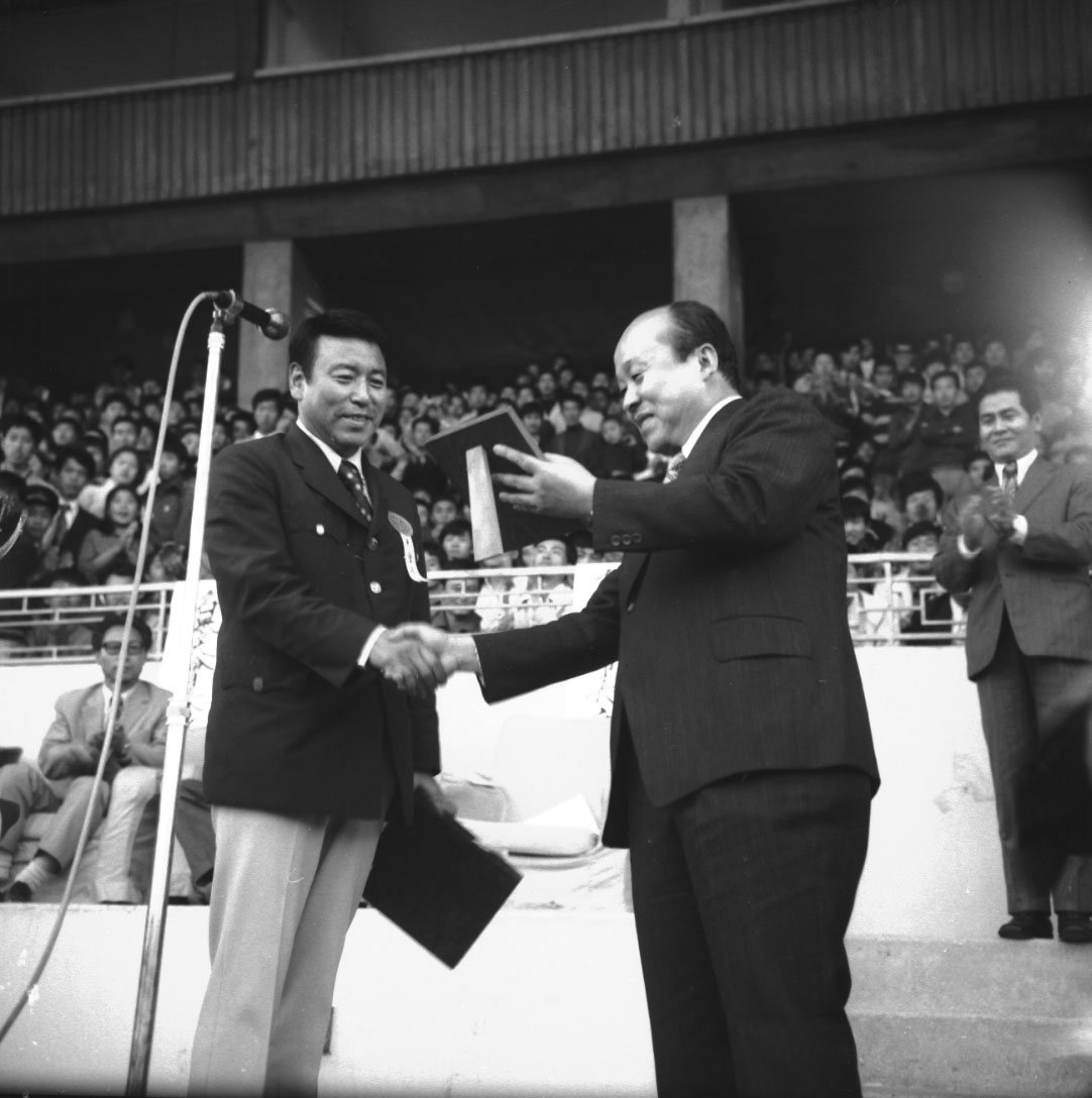 새마을 돕기 연예인 축구 대회