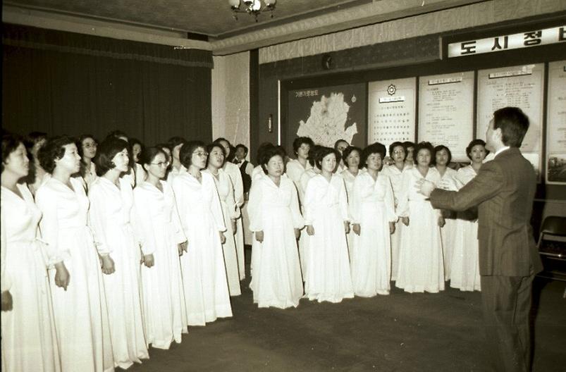 용산 어머니 합창단 서울시청 방문