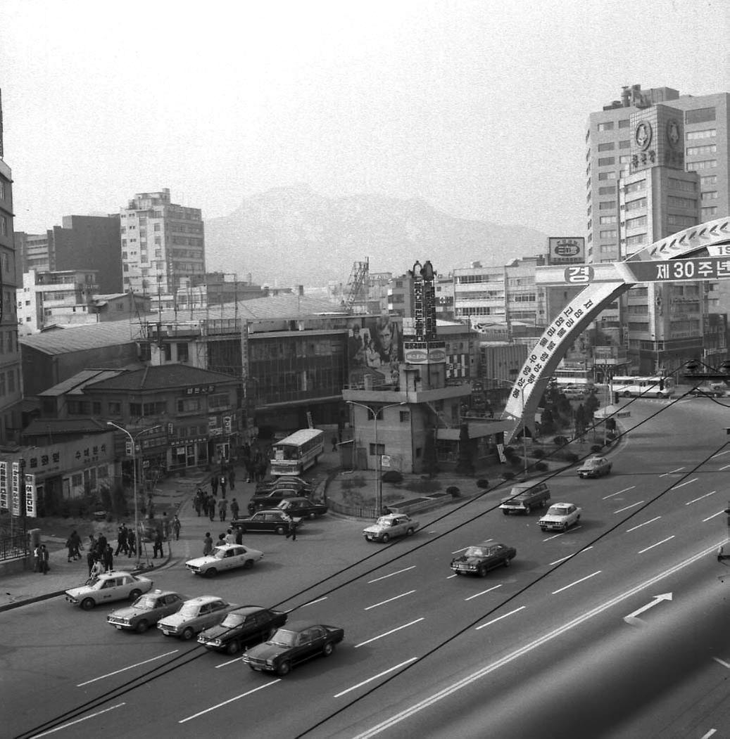 신세계백화점 앞 전경