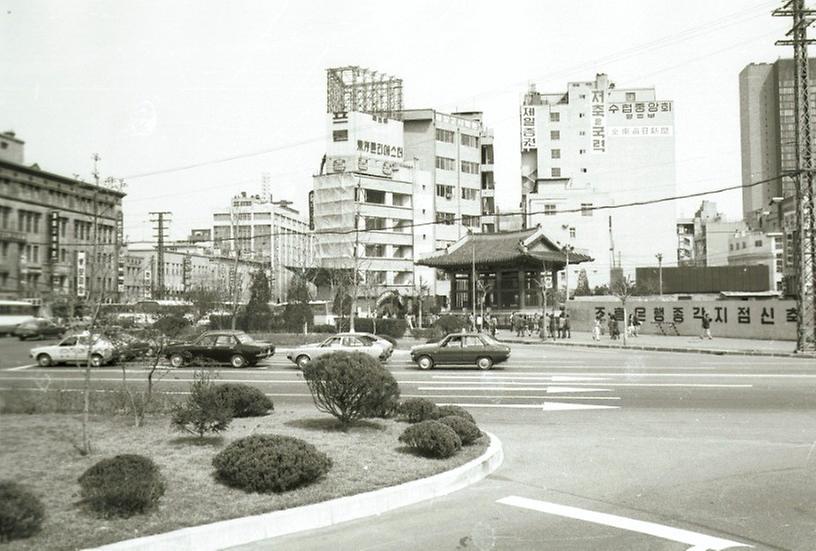 보신각 주변 공사 전