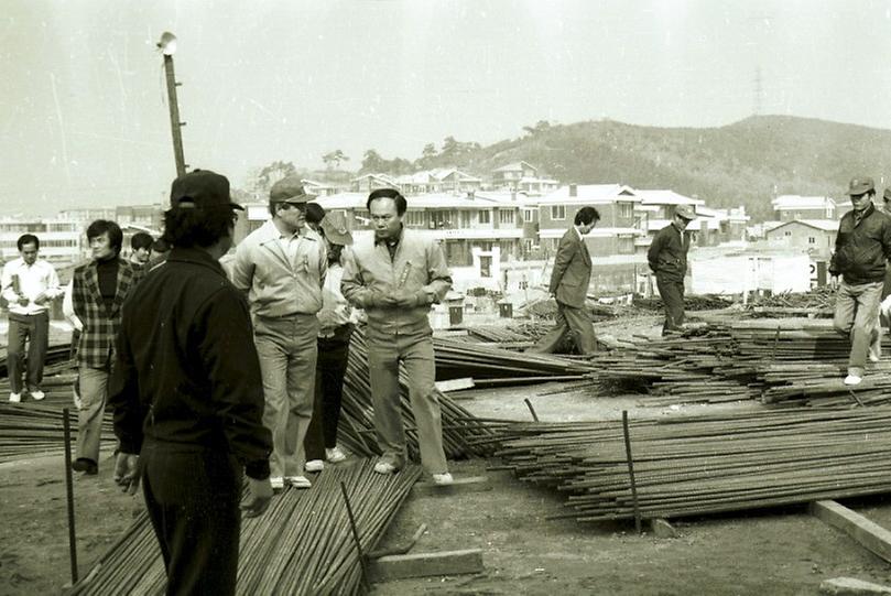 구자춘 서울시장, 서울 지하철 순환선 공사 현장 시찰