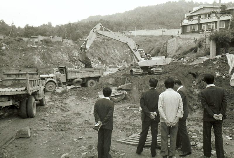 구자춘 서울시장, 성산대교 공사 현장 시찰