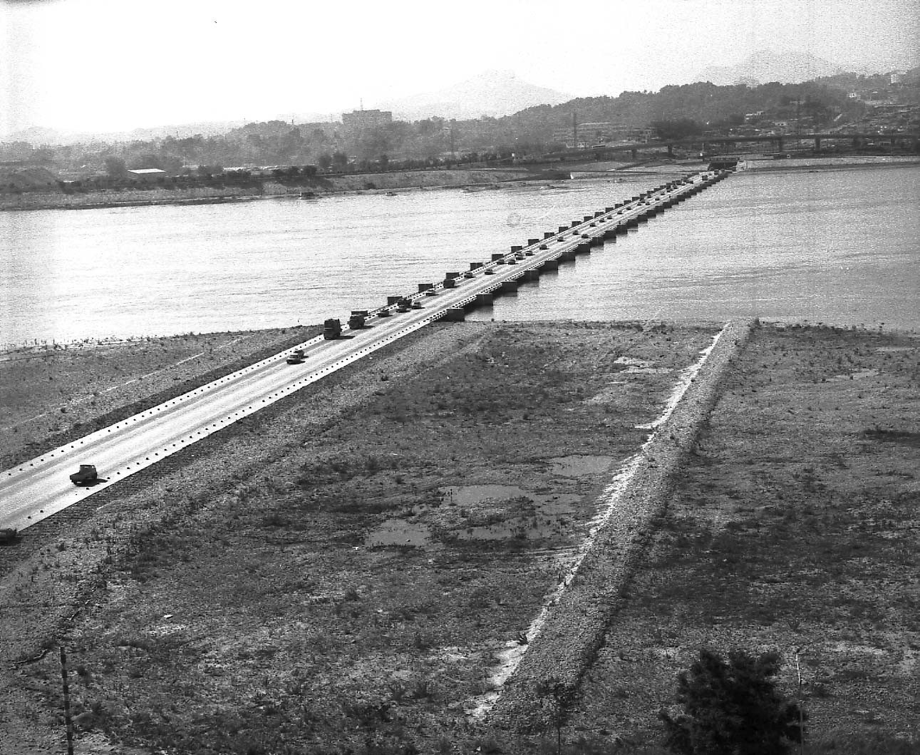 잠수교- 고속버스 터미널 고가도로 공사현장