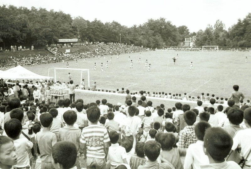 제1회 서울특별시장기 쟁탈 국민학교 축구대회