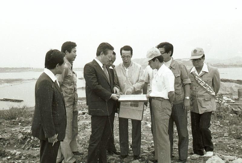 구자춘 서울시장, 성산대교 공사 현장 시찰