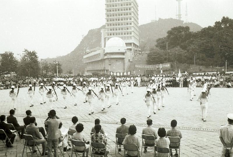 자유중국 순항훈련함대 사관생도 사열