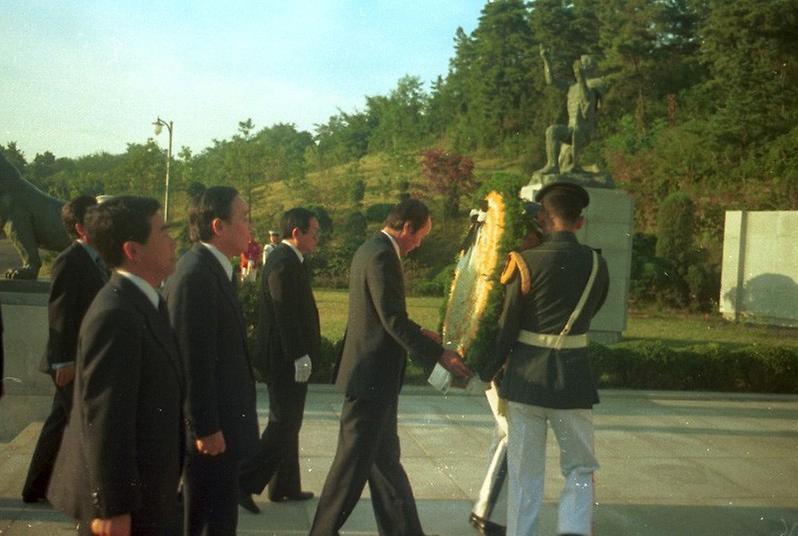 박영수 서울시장, 국립묘지 참배