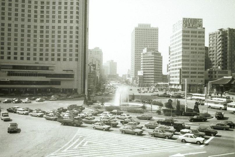 서울시청과 시청 앞 분수대