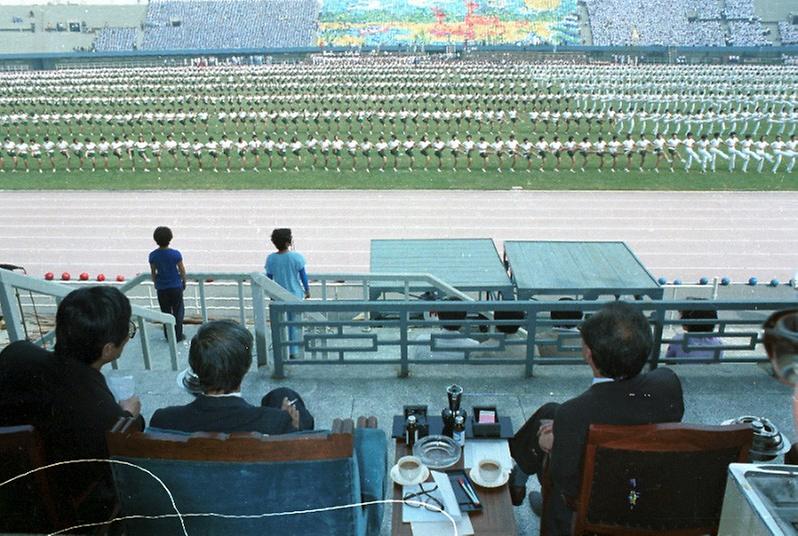 제1회 대통령하사기쟁탈 전국 새마을 조기 축구대회 개막