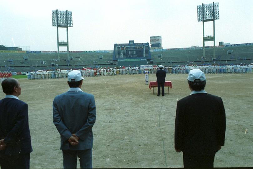 박영수 서울시장, 서울 특별시장기 쟁탈 야구대회 시구