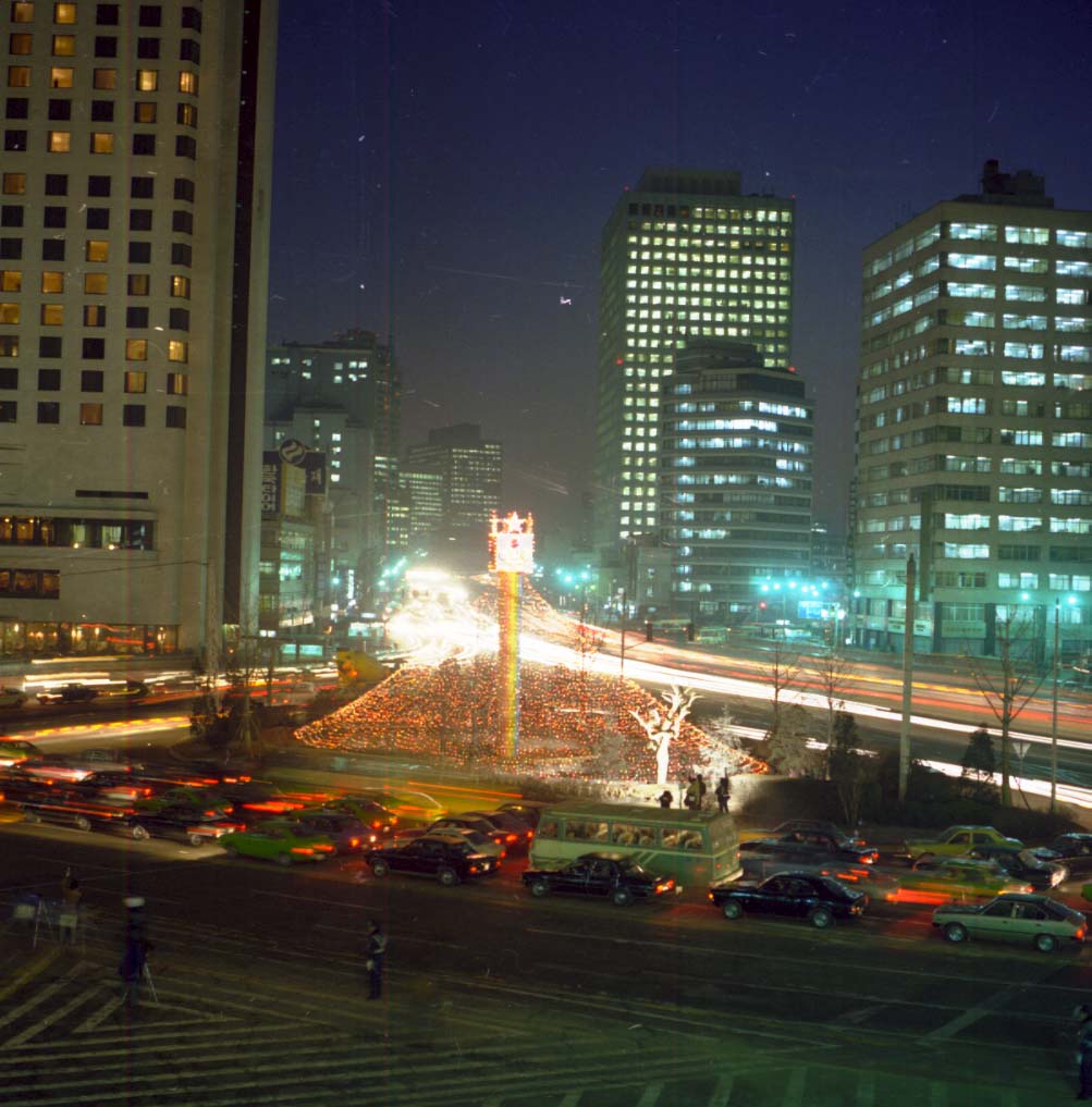 1988년 서울시청 앞 크리스마스 트리 점등