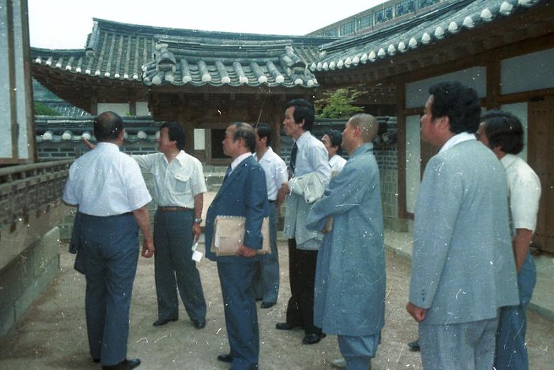 서울시 문화재 자문위원회 회의