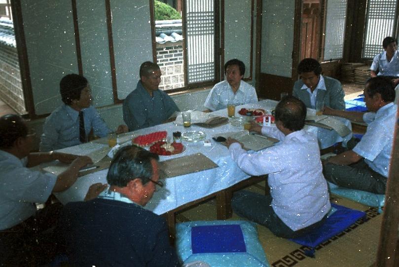 서울시 문화재 자문위원회 회의