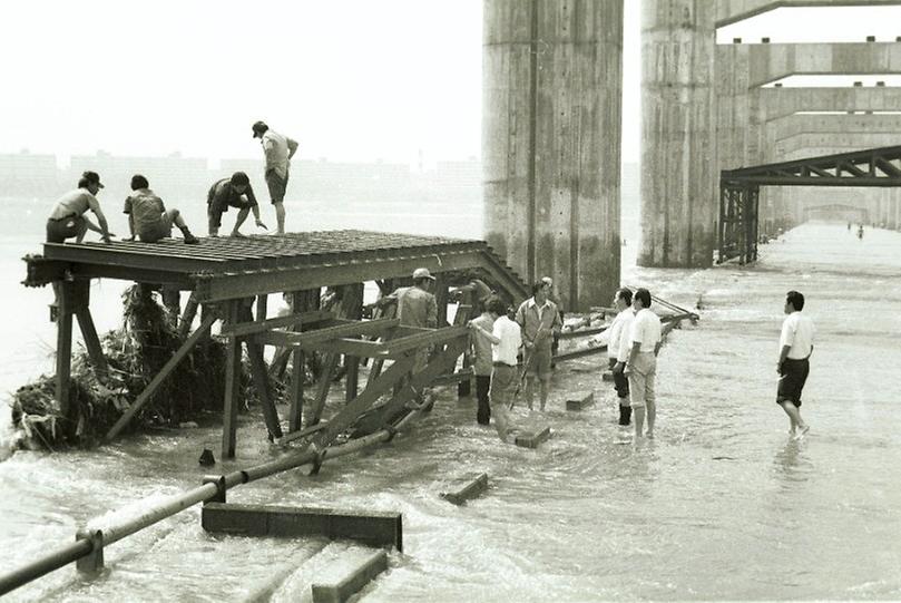 1981년 잠수교 차량통행 재개