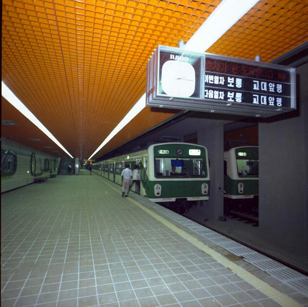 서울 지하철 2호선 을지로 구간 개통