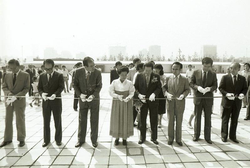 김상협 국무총리 만남의 광장 준공식 참석 및 이산가족 위로