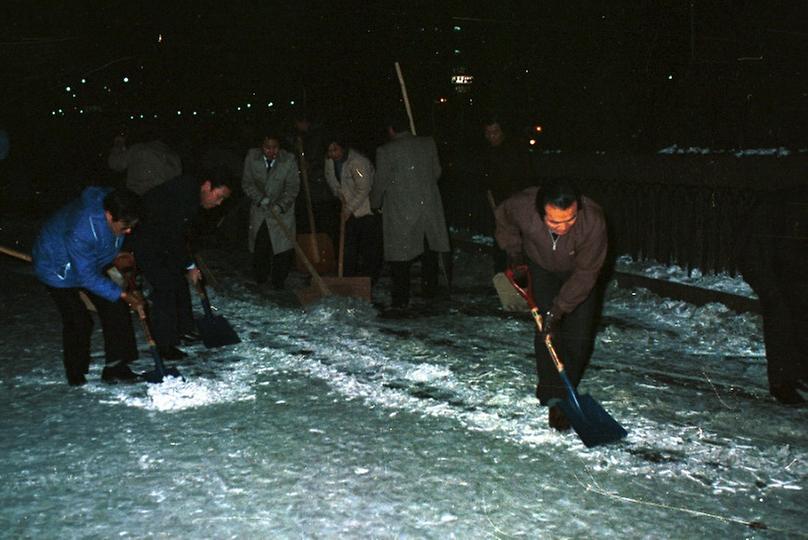 기습대설 비상 제설작업