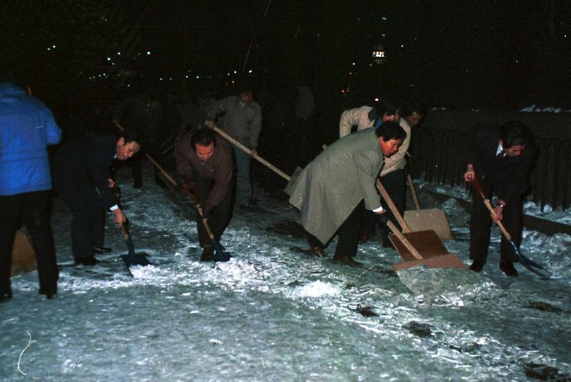 기습대설 비상 제설작업