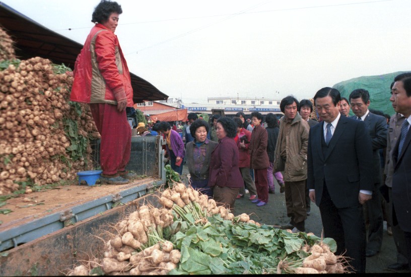 염보현 시장, 김장시장 시찰