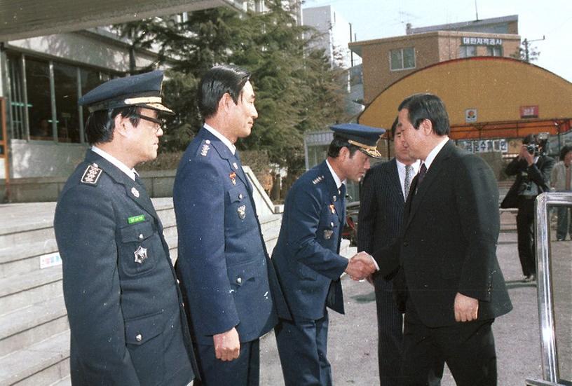 염보현 서울시장, 각 구청 시찰