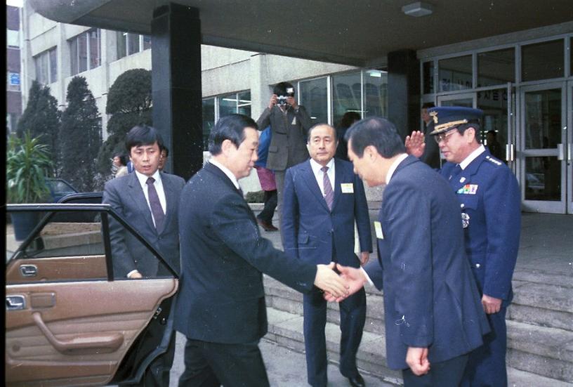 염보현 서울시장, 각 구청 시찰