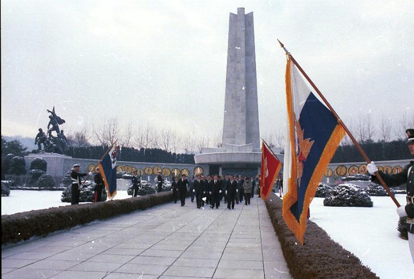 염보현 서울시장, 국립묘지 참배