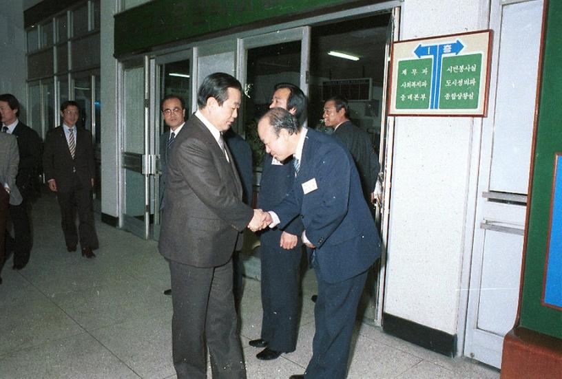 염보현 서울시장, 각 구청 시찰