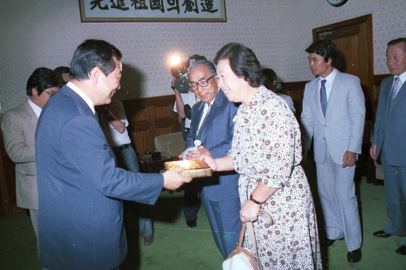 일본 오사까 시장, 서울시청 방문