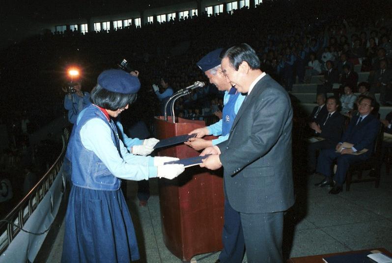 서울시장, 서울지역 청소년 연맹 발대식 참여