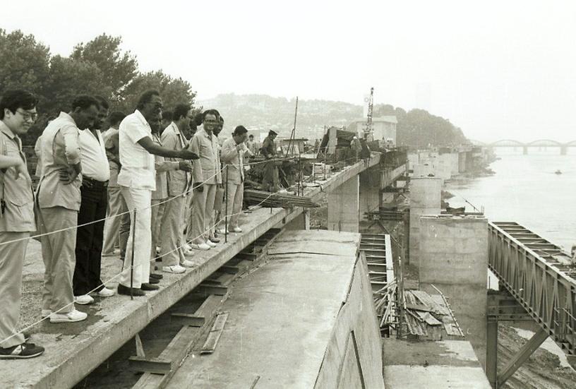 외국인 연수단, 한강개발 시찰