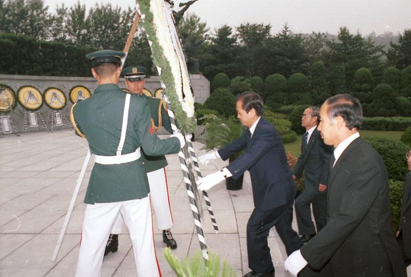 서울부시장, 국립묘지 참배