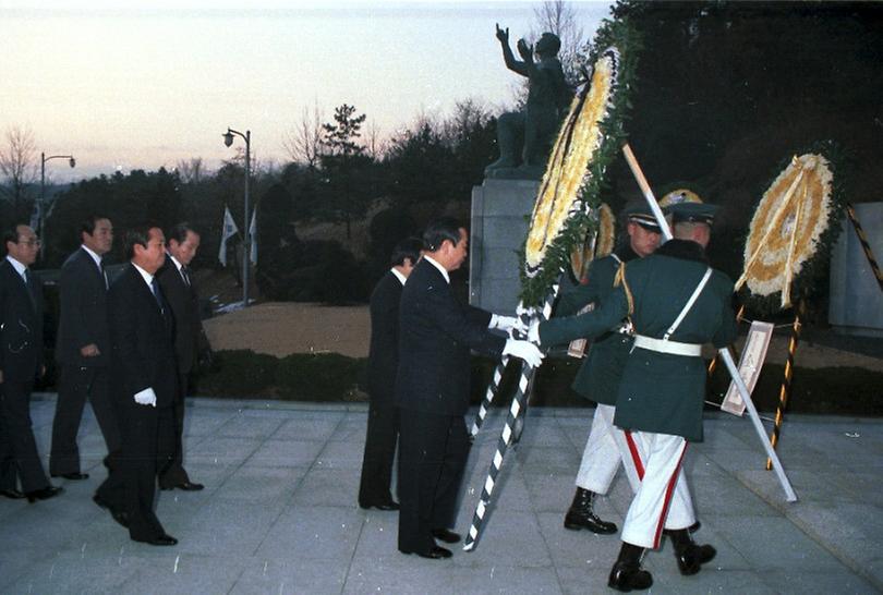 염보현 서울시장, 국립묘지 참배