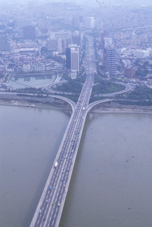 1986년 아시아 경기대회 개막 전 서울시내 전경