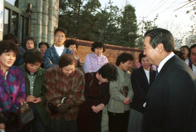 서울시장, 대학학력고사장 시찰