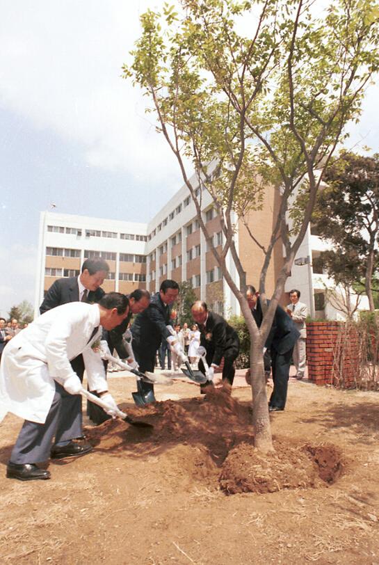 고압산소 치료센타 준공