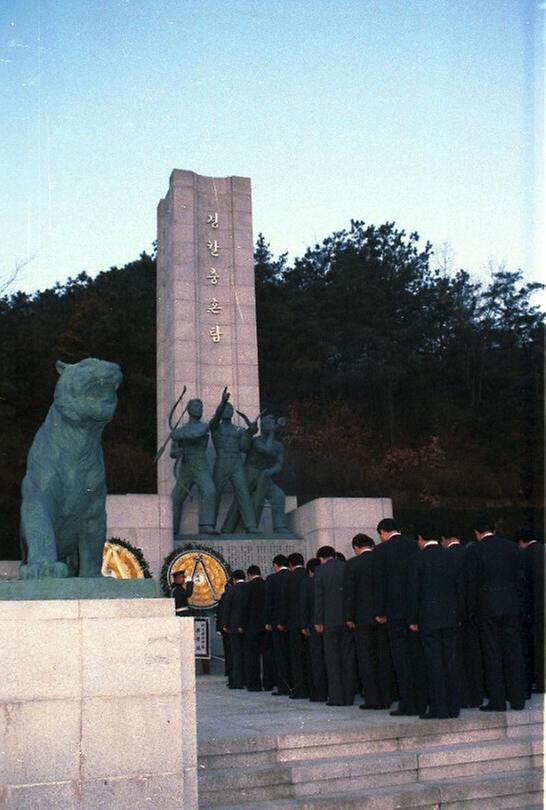 염보현 서울시장, 국립묘지 참배