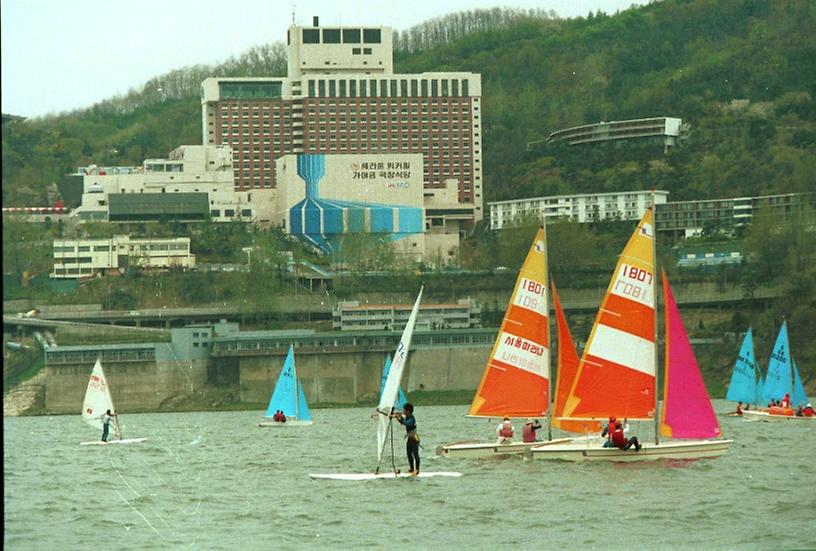 한강 요트 경기장(워커힐 앞)