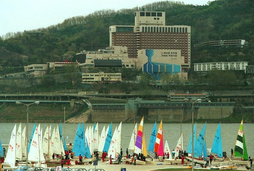 한강 요트 경기장(워커힐 앞)