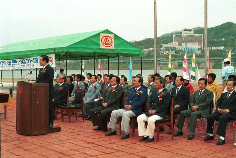 한강 요트 경기장(워커힐 앞)