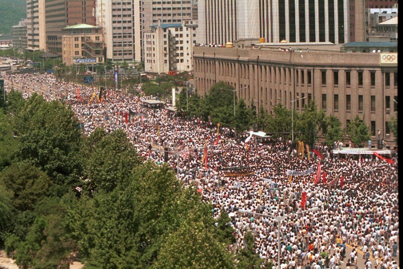 서울시청 앞 1987년 '6월 민주항쟁' 전경-11