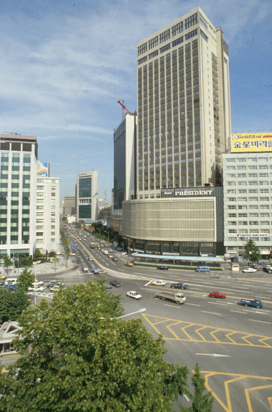 서울시청 앞 거리 풍경