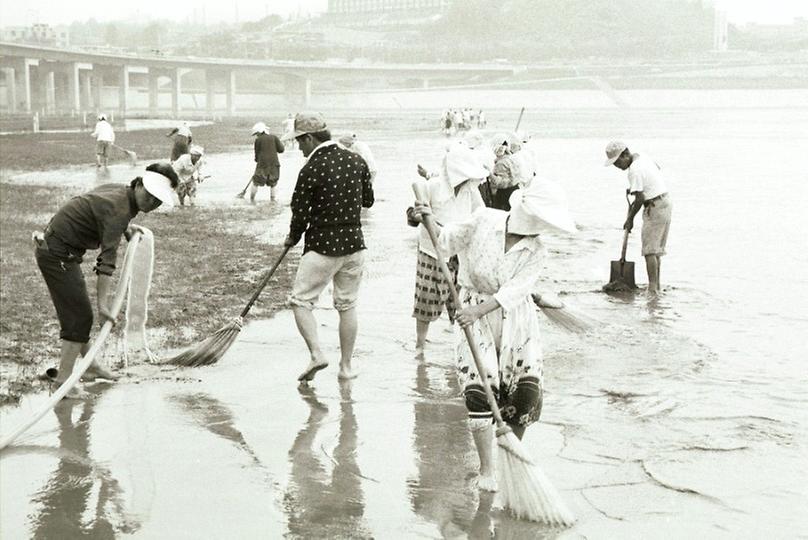 수해 복구 작업(잠수교)