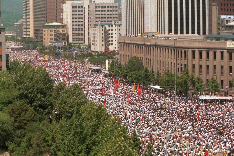 서울시청 앞 1987년 '6월 민주항쟁' 전경-4