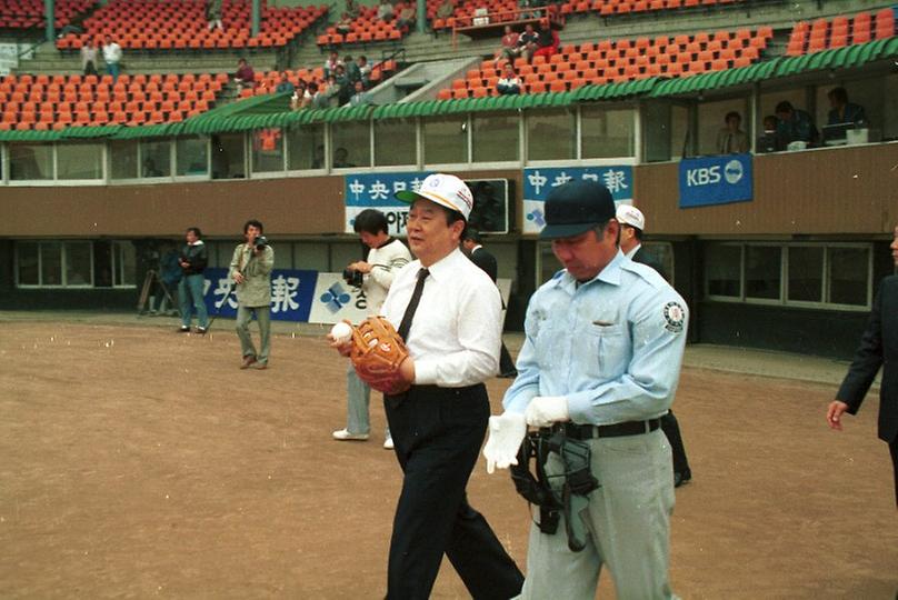 대통령배 고교야구 시구