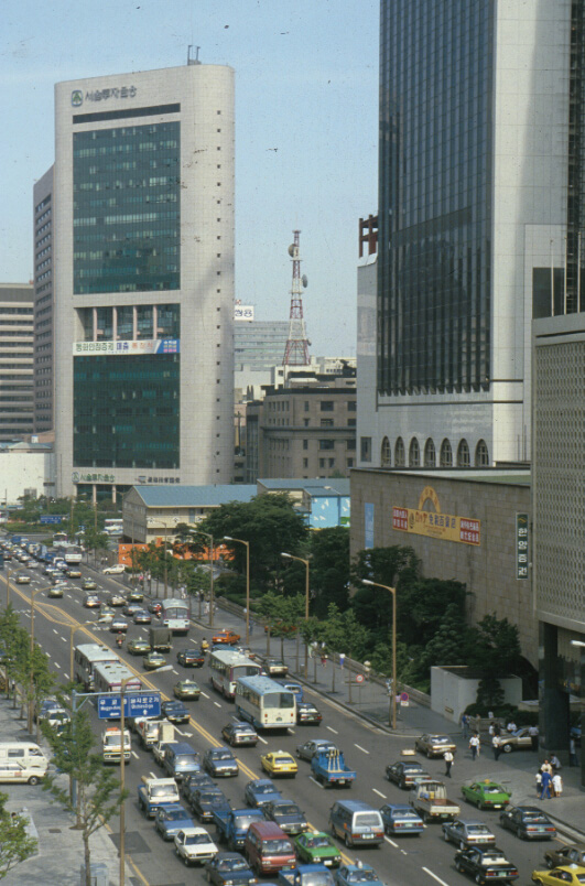 서울시청 앞 거리 풍경