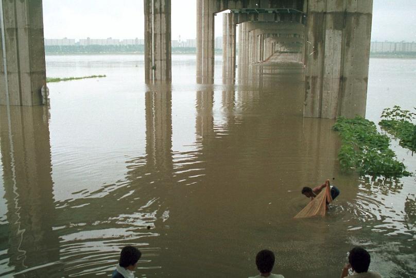 1987년 한강 수해 현장