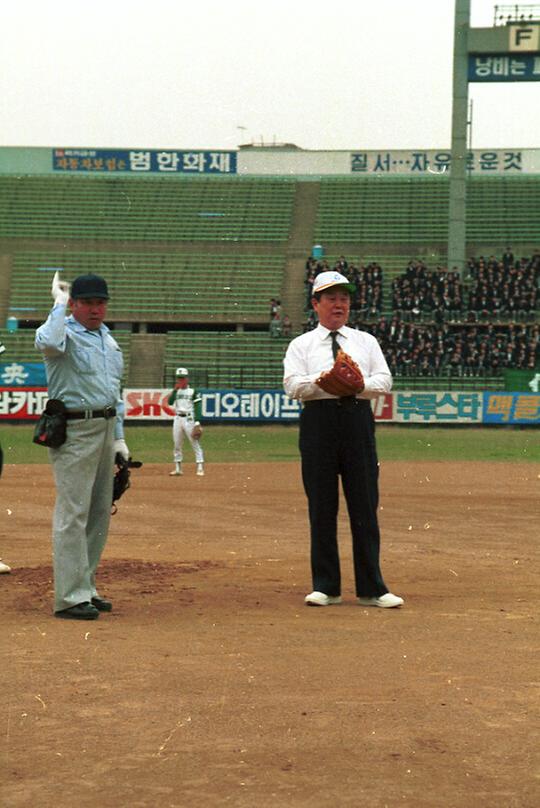 대통령배 고교야구 시구