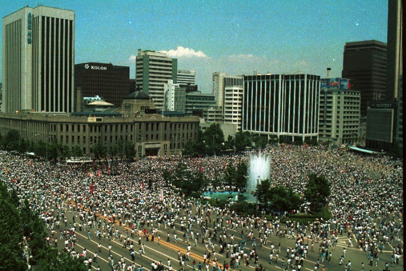 서울시청 앞 1987년 '6월 민주항쟁' 전경-9