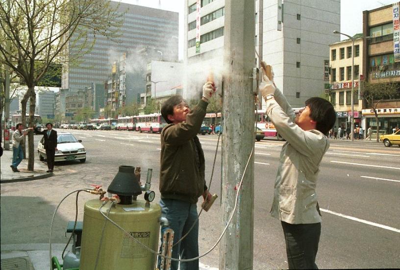 김용래 서울시장, 벽보제거 작업현장 시찰